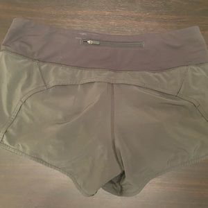 Lululemon Speed Up Mid Rise Lined Short 4”